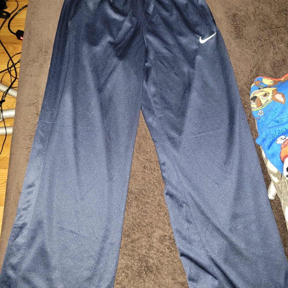 BoyNike Dri-Fit Sweatpants, Size XL